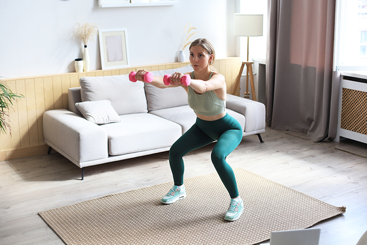 beginners home workout with dumbbells