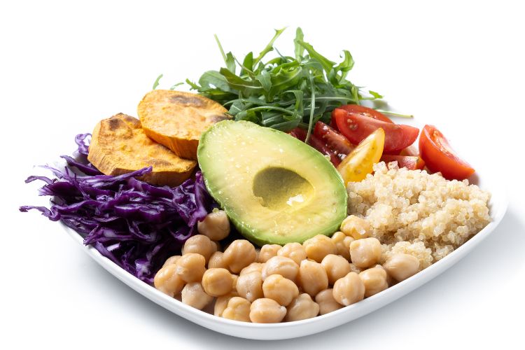 Quinoa Salad with Chickpeas and Veggies
