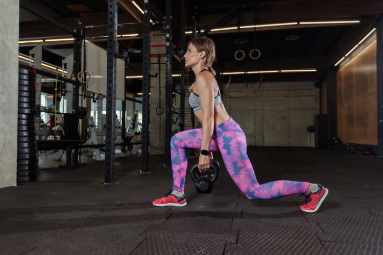 best leg workouts for women at the gym