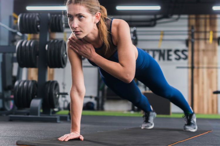 plank shoulder taps