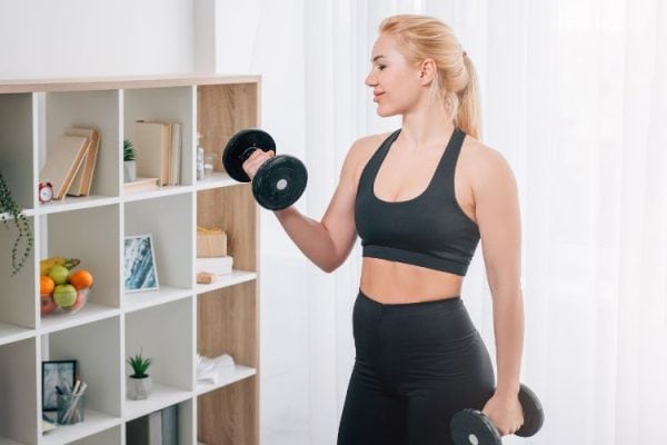15 Minute Upper Body Dumbbell Workout for Strength and Toning - Women's ...