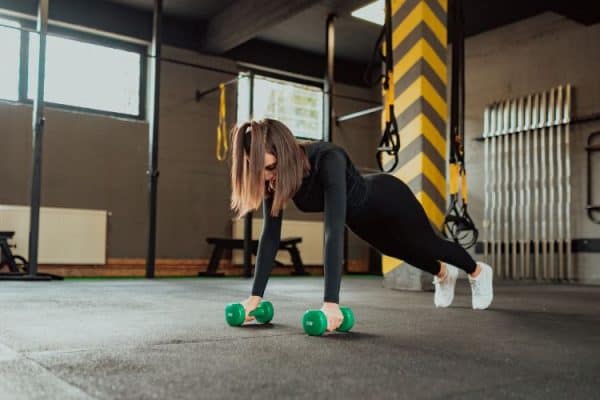 Full Body Dumbbell Workout in 10 Minutes: To Build Strength - Women's ...
