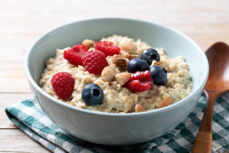 Healthy berry almond overnight oats for weekly breakfast meal prep ideas